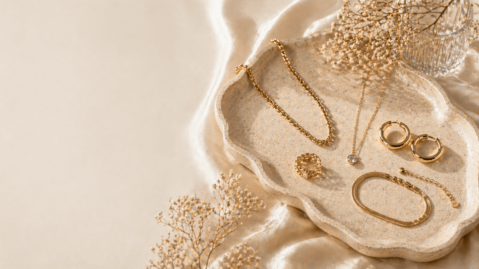 AK Jewellery hero